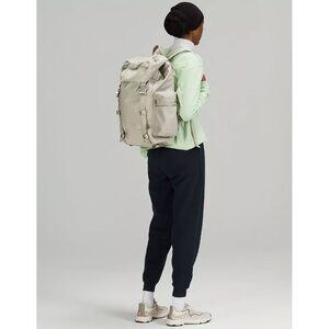 Lululemon Wunderlust Backpack 25L Grey